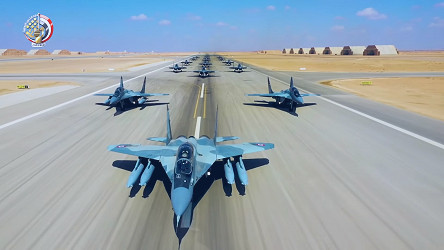 Egyptian Air Force Stages “Elephant Walk” With 16 MiG-29M/M2 Fulcrum Jets -  The Aviationist